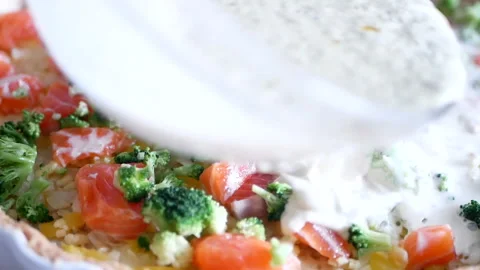Quiche pie Stock Footage 165237892