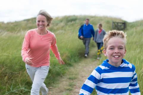 Quick, to the beach! Fotos Stock