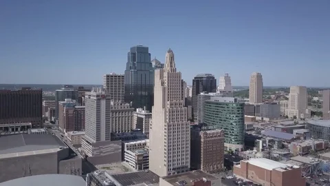 Quick Cityscape Fly-in shot Video stock 76723738