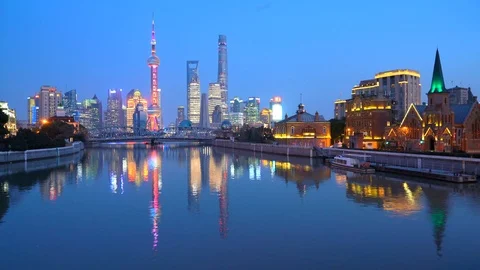 Quick Motion of Shanghai Skyline at night, Shanghai, China. 스톡 동영상 122469298