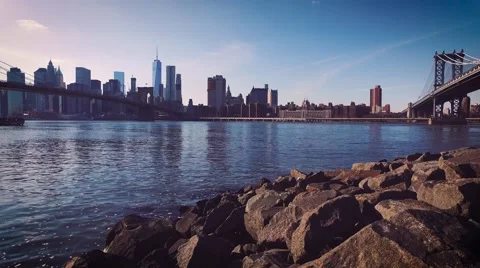 Quick pan left on Brooklyn Bridge Video stock 62782030