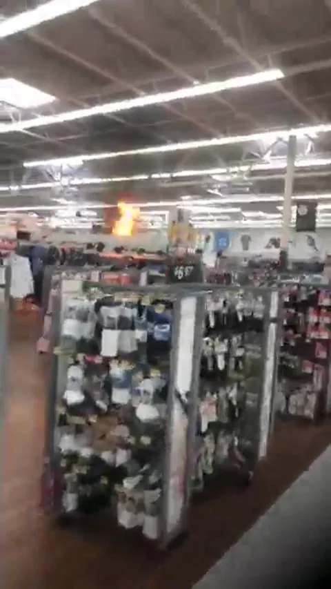 Quick Thinking Customer Puts out Fire in Walmart, Cherry Hill, New Jersey, USA - Video stock 205170803
