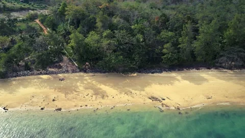 Quiet beach video Stock Footage 231135092