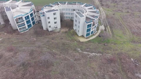 Quiet empty resort style complex with modern architecture and courtyards Stock Footage 328828538