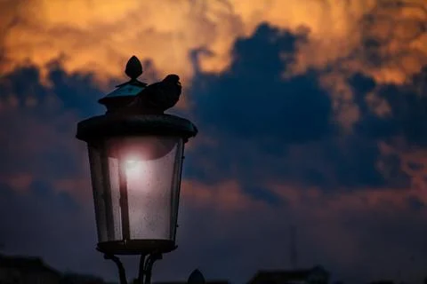 The quite before the storm - storms clouds at sunset Foto stock