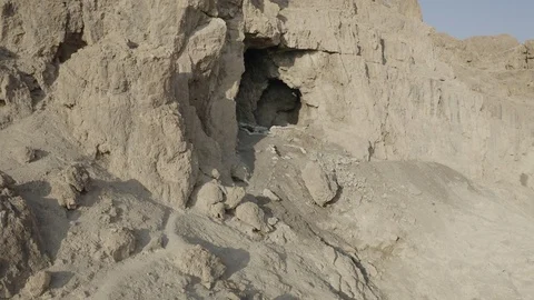 QUMRAN - 10-bit Dlog-M Color Profile Stock Footage 120358569