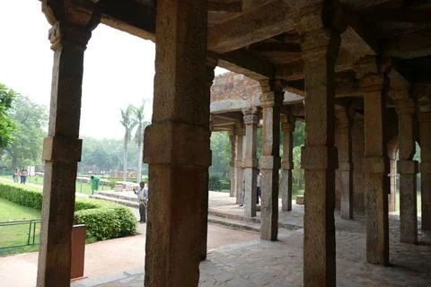  The Qutb complex is an array of monuments and buildings at Mehrauli in De... Fotos de archivo