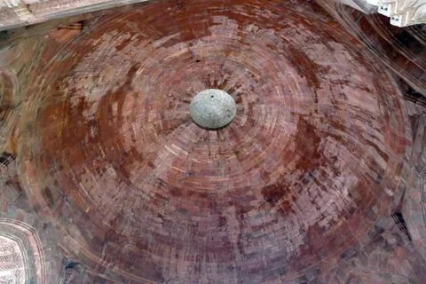 The Qutb complex is an array of monuments and buildings at Mehrauli in De... Fotos de archivo
