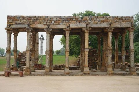  The Qutb complex is an array of monuments and buildings at Mehrauli in De... Fotos de archivo