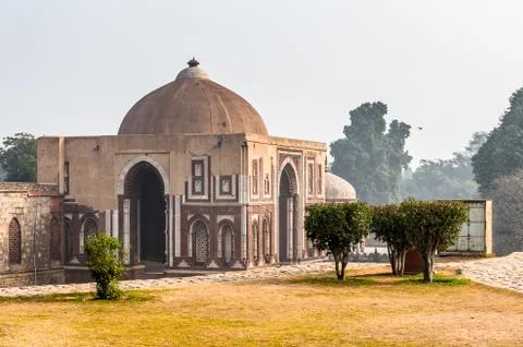 Qutb complex (Qutub),  an array of monuments and buildings at Mehrauli in Del Fotos de archivo