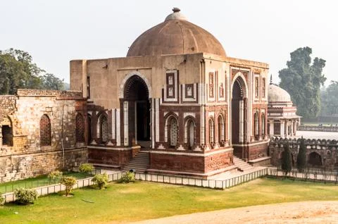 Qutb complex (Qutub),  an array of monuments and buildings at Mehrauli in Del Fotos de archivo