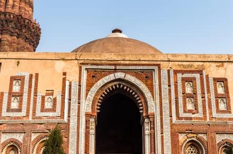 Qutb complex (Qutub),  an array of monuments and buildings at Mehrauli in Del Fotos de archivo