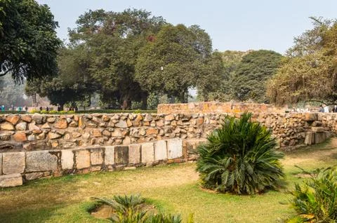 Qutb complex (Qutub),  an array of monuments and buildings at Mehrauli in Del Fotos de archivo