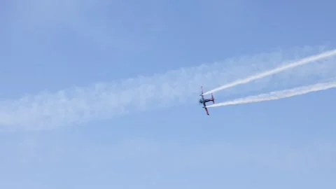 RAAF PC-21 Aerobatics Display at Pacific Airshow 2023 库存影片 253448428