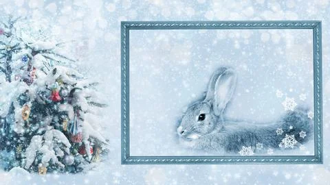 A rabbit outside the frame next to a snow-covered Christmas tree. Chinese New Stock-Fotos