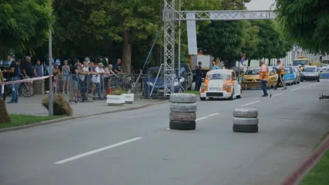 Race started Video stock 142694854