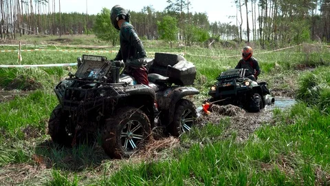 Race through the swamp on an ATV Video stock 89936320