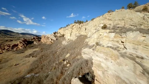 Racing drone flying quickly through red rocks 2 動画素材 148247439