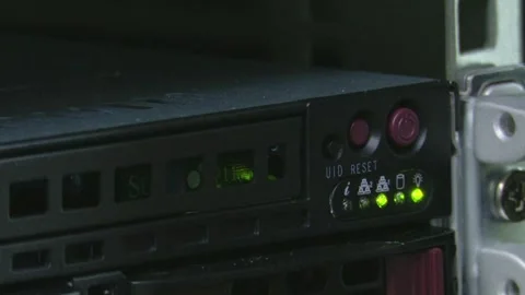 Rack Connections and Cable Management. Lan server Видео 330103124