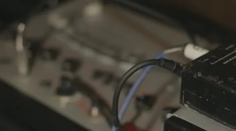 Rack focus audio equipment 库存影片 21240715