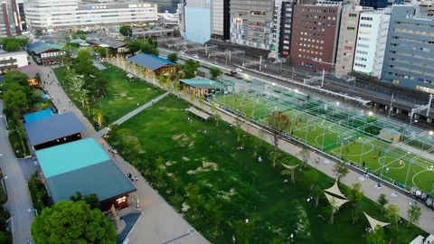 Rack focus classy rooftop bar Video stock 92813479