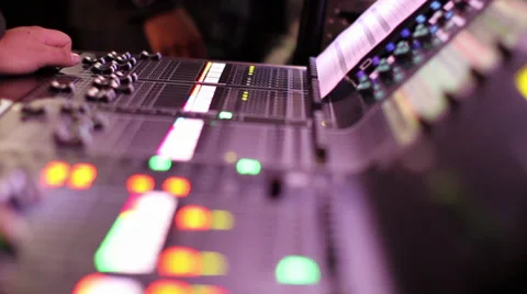 Rack focus of a digital sound desk 库存影片 27780508