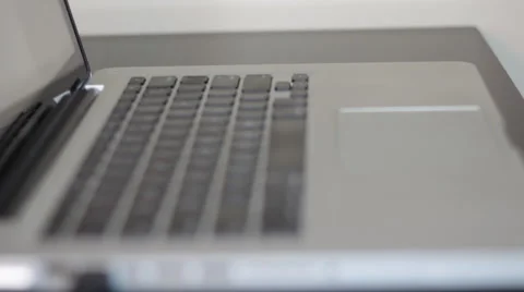 Rack Focus on Keyboard 動画素材 43907061