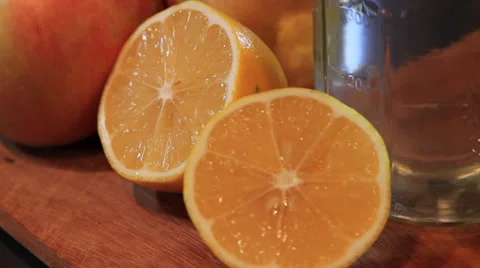 Rack focus Oranges Stock Footage 37412770