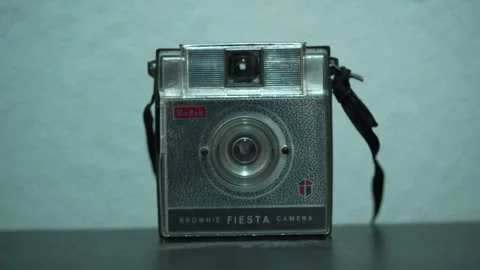 Rack Focus Shot of Old Kodak Brownie Fiesta Camera 動画素材 318158153