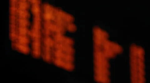 Rack Focus to Union Station Schedule 動画素材 61442243