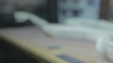 Rackfocus to snake skeleton in display case Stock Footage 24370314