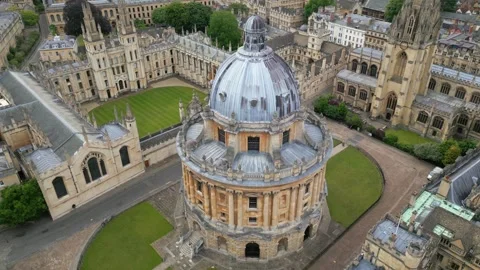 Radcliffe Square 스톡 동영상 246682947