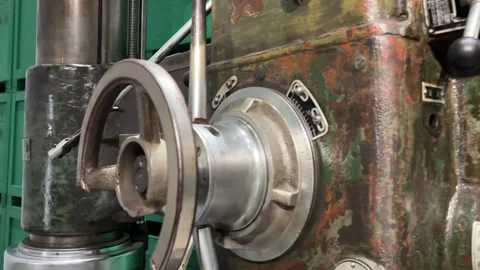 Radial Arm Drill Press Handwheel and Control Mechanism Vídeo Stock 343929831