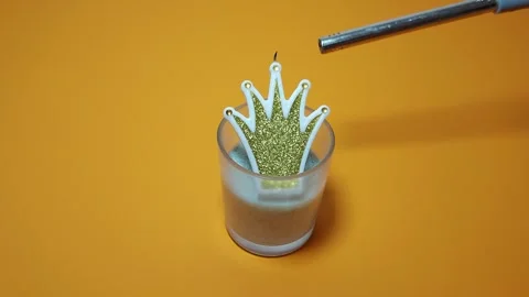 Radiant Candlelight: Glowing Rays in Motion Stock-Footage 303487873