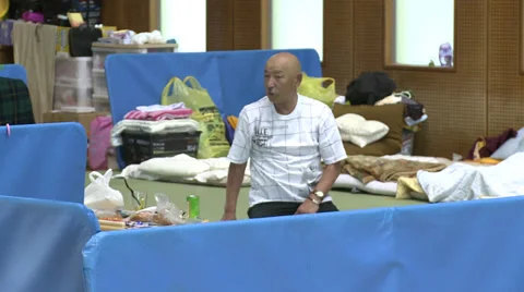 Radiation Evacuees Vídeo Stock 32167475