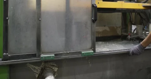 The radiator of the home battery in the assembly workshop of the factory is Stock Footage 265651934