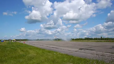 Radio controlled model airplane Видео 12191912