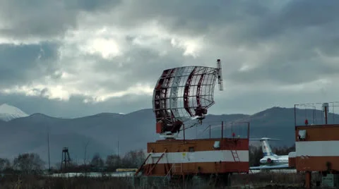 Radio locational station for detection of flying and flying-up planes Видео 24170334