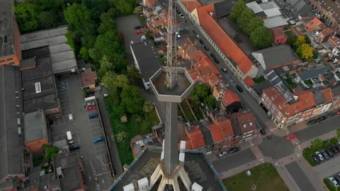 Radio spike on skyscraper building with view on the city downtown cinematic Video stock 122992024