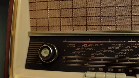 RADIO VINTAGE Stock Footage 129764320