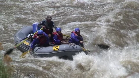 Rafters Busting through Rapids 스톡 동영상 54600498