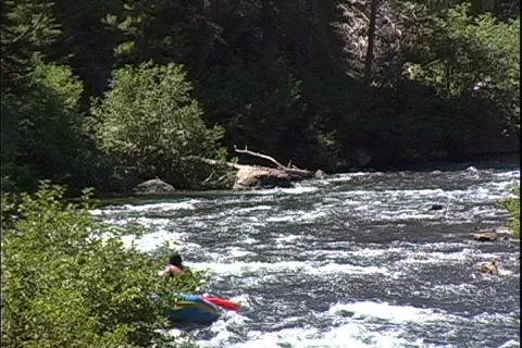 Rafters in Rapids-zoom Stockbeeldmateriaal 819745