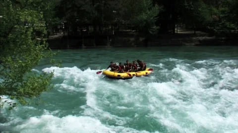 Rafting athletes in the river Stockbeeldmateriaal 102087252