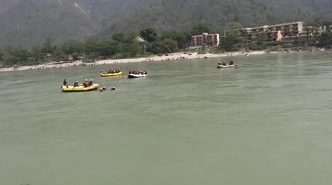 Rafting in Ganga River in Rishikesh 2 動画素材 50204007