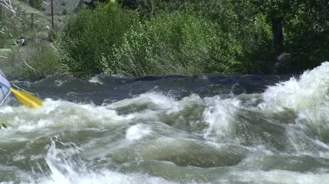 Rafting in high water Video stock 54598027