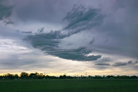 Ragged clouds as a cold front approaches Stock Photos