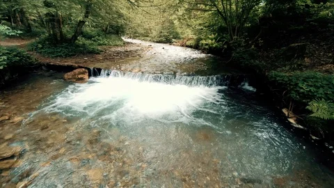 Raging mountain river Video stock 95172735