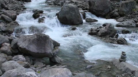 Raging mountain stream Video stock 27530268