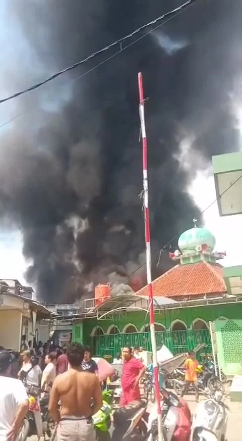 Raging nature Stock Footage 221119992