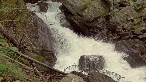 Raging river in mountain Video stock 111485283